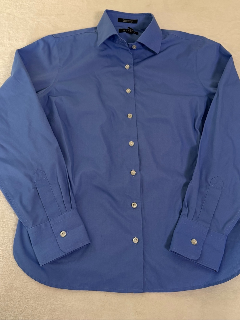 Lands’ End Women’s Size 8 Blue Wrinkle Free Broadcloth Button Down Shirt